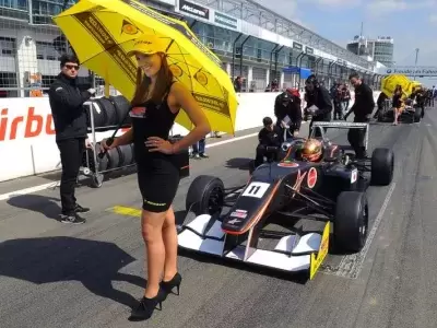 GRAN CONCENTRACIÓN EN EL CIRCUITO DE VELOCIDAD DE JEREZ