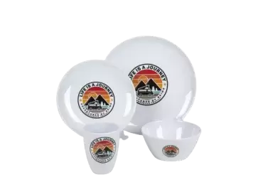 Vajilla de melamina "LA VIDA ES UN VIAJE" para 4 personas.