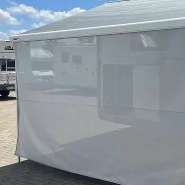 Toldo frontal cortavientos microperforado 450x180 cm con guía 4.5 metros caravana, autocaravana y camper