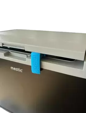 Abrazadera de ventilación Mestic para neveras portátiles modelo Clamp.