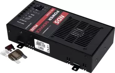 Cargador de baterias Dometic NDS POWER ServicePLUS 30AH para autocaravanas y camper.