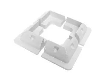 Juego de 4 soportes blanco de esquinas para placa solar de caravanas, autocaravanas y camper.