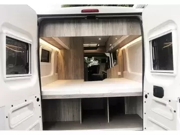 Panel inferior izquierdo puerta trasera de recubrimiento y aislamiento para camper Ducato, Boxer y Jumper.