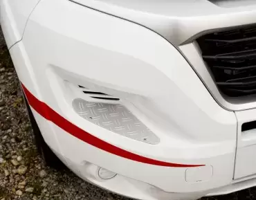 Estribos color aluminio anodizado para parachoques Fiat Ducato a partir de 2014 de autocaravanas y camper.