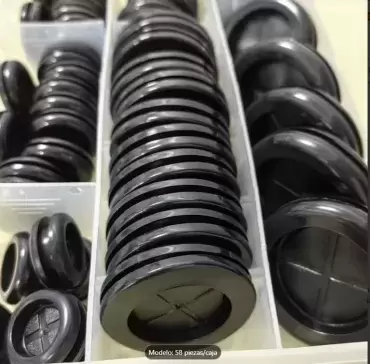 Blister caja con 58 ojales de goma pasamuros surtidos para aplicaciones automotrices y eléctricas, caravanas, autocaravanas, camper y 4x4 overland.