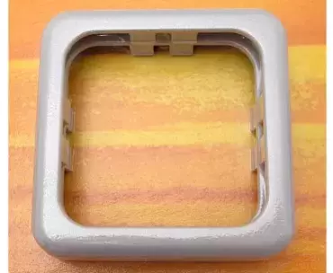 Marco linea CLASICA para interruptores y enchufes color BLANCO  para caravanas, autocaravanas y camper.
